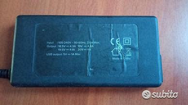 Alimentatore laptop Tucano Eng con presa USB