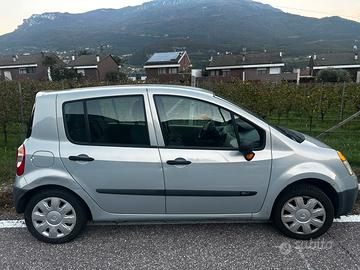 Renault modus pochi km