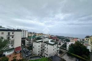 MULTILOCALE A NAPOLI