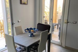 Appartamento fronte e vista mare