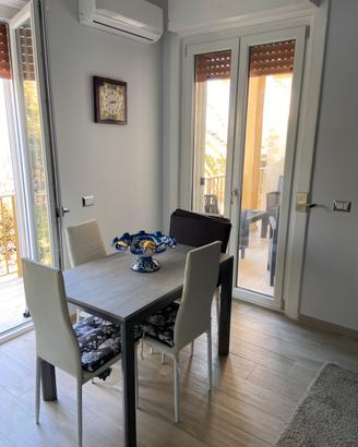 Appartamento fronte e vista mare