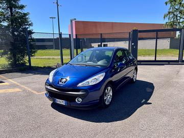 Peugeot 207 1.6 VTi 120CV 3p. XS Neopatentati