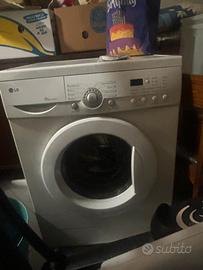 Lavatrice LG 6 kg
