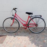 Bicicletta da donna usata.