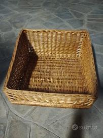 Ceste vimini per rivendita pane
