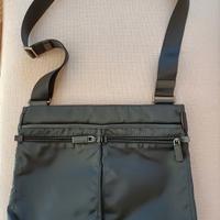 Borsa Prada nera a tracolla