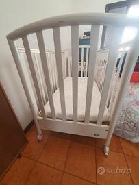 lettino pali con materasso