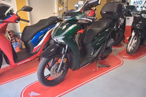 Honda SH 150 ABS + TCS VETRO
