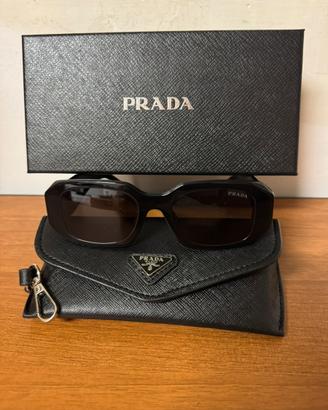 Occhiali da sole Prada neri con custodia e scatola