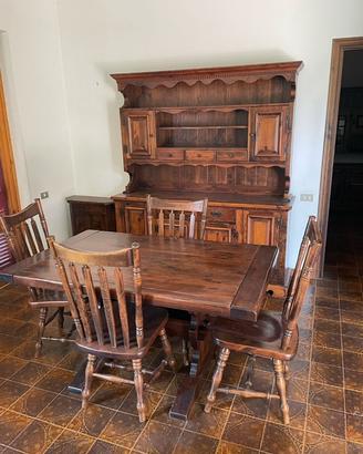 Arredamento completo da taverna