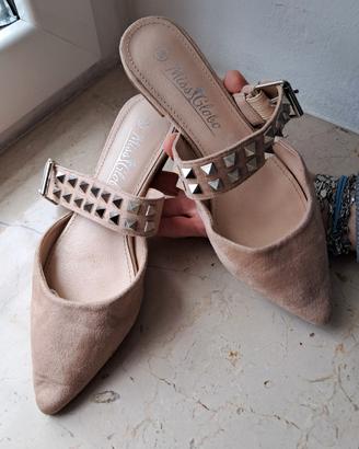 Scarpa da donna bassa, comoda