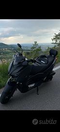 Yamaha Xmax 125