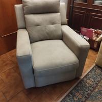 poltrona reclinabile elettrica