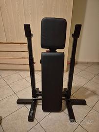 Panca palestra con dischi manubri e bilancieri