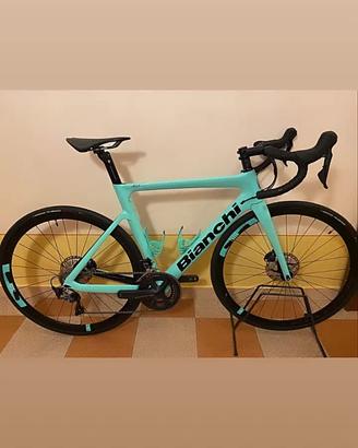 Bianchi Aria Ultegra Disc