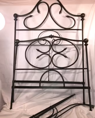 Testiera letto in ferro battuto