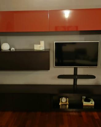 Parete, tavolo e sedie CALLIGARIS 