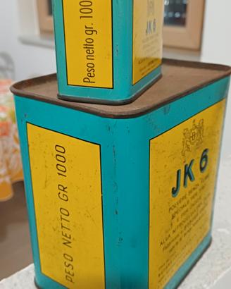 Scatola antica in latta 