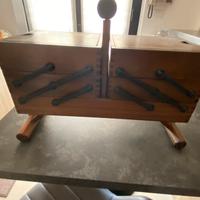 cassetta in legno da cucito