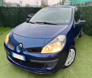 Renault CLIO 1.2 BENZINA NEOPATENTATI