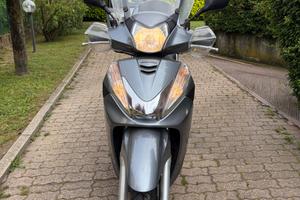 Honda SH 300