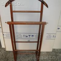 Indossatore doppio uomo morto