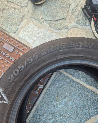 Gomme estive 205/55 r16