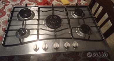 piano cottura Ariston 