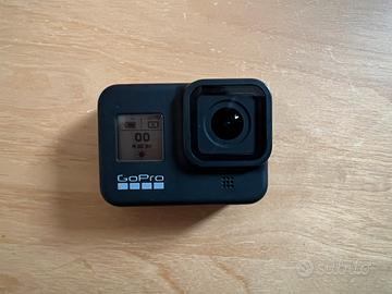 Gopro Hero 8 + batterie, borsa, caricatore, cover