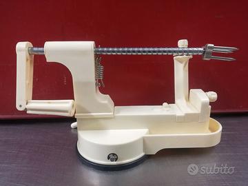 Accesorio manuale  per pelare frutta e verdura