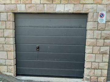Porta/serranda sezionale per garage