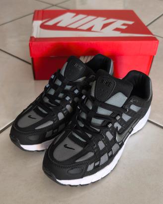 Nike P6000 uomo taglia 42 nuove nere e bianche