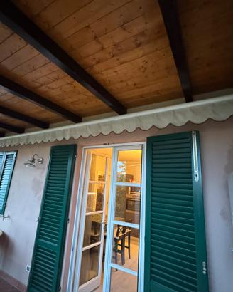 Tenda a bracci estensibili