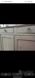 Credenza antica