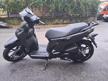 SCOOTER PEUGEOT TWEET 125cc BLACK