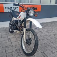 Yamaha XT 550 - 1983