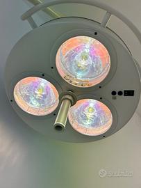 Lampada scialitica uso medico/veterinario