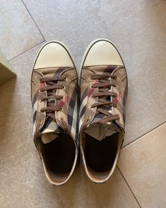 Sneakers Burberry originali n. 42 in pelle