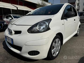 TOYOTA Aygo 1.0 12V VVT-i 5 porte Now