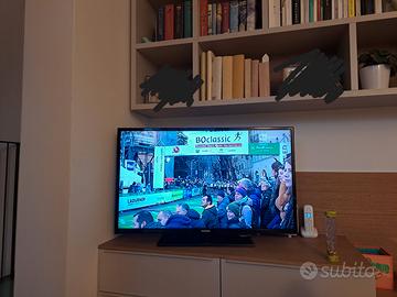 Televisione Telefunken 40"