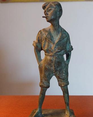 Scultura in bronzo "Scugnizzo" napoletano
