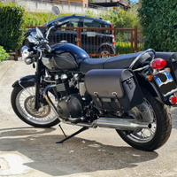 Triumph Bonneville T100 Black