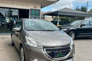 Peugeot 208 1.2 VTi 82 CV 5 porte Allure