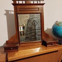 specchiera con cassettini