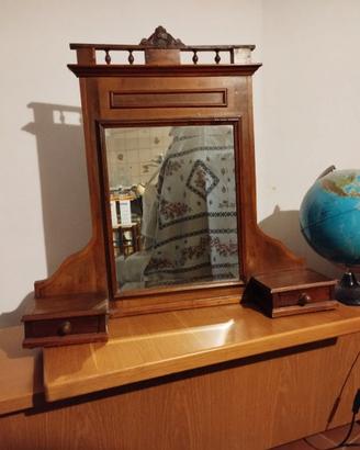 specchiera con cassettini