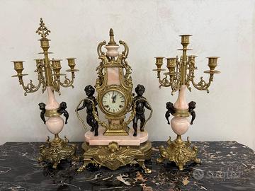 Trittico marmo rosa – orologio meccanico e candela