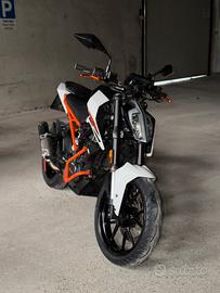 Ktm duke 125