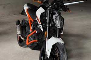 Ktm duke 125