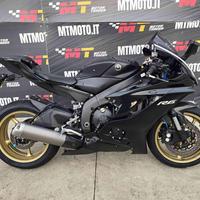 YAMAHA YZF R6 22 Foto e Video 360
