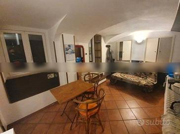 SAN PiETRO MONOLOCALE ARREDATO BEN COLLEGATO